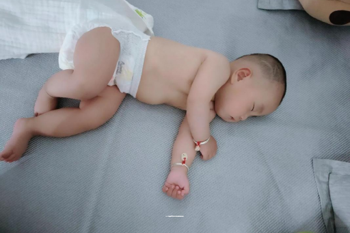 龙口宝宝口水多怎么回事